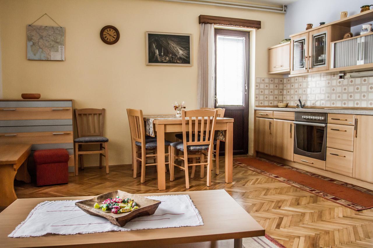 Apartment & Rooms Grmek Postojna Zewnętrze zdjęcie